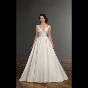 Martina Liana 981 Silk Wedding Dress